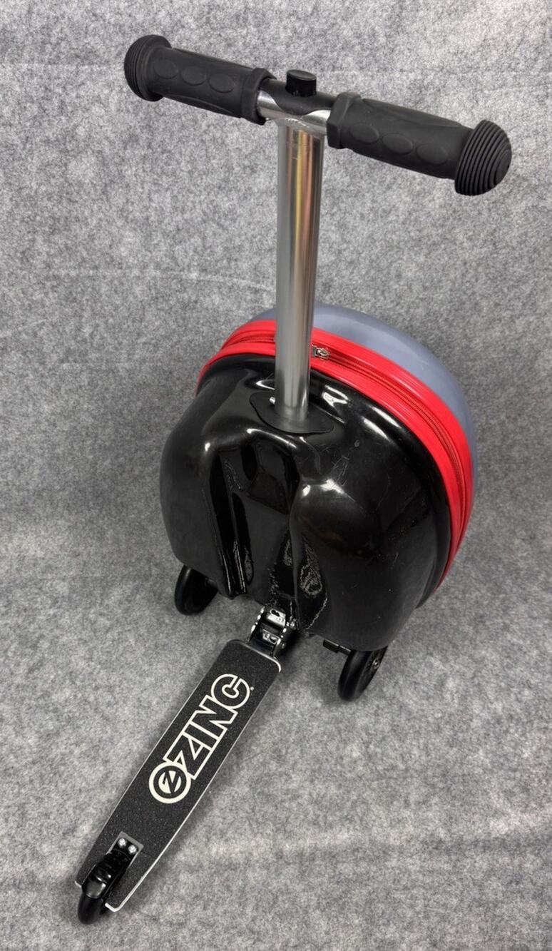 Zinc Flyte Snapper the Shark 18" SCOOTER SUITCASE CHILD Gray/black/red